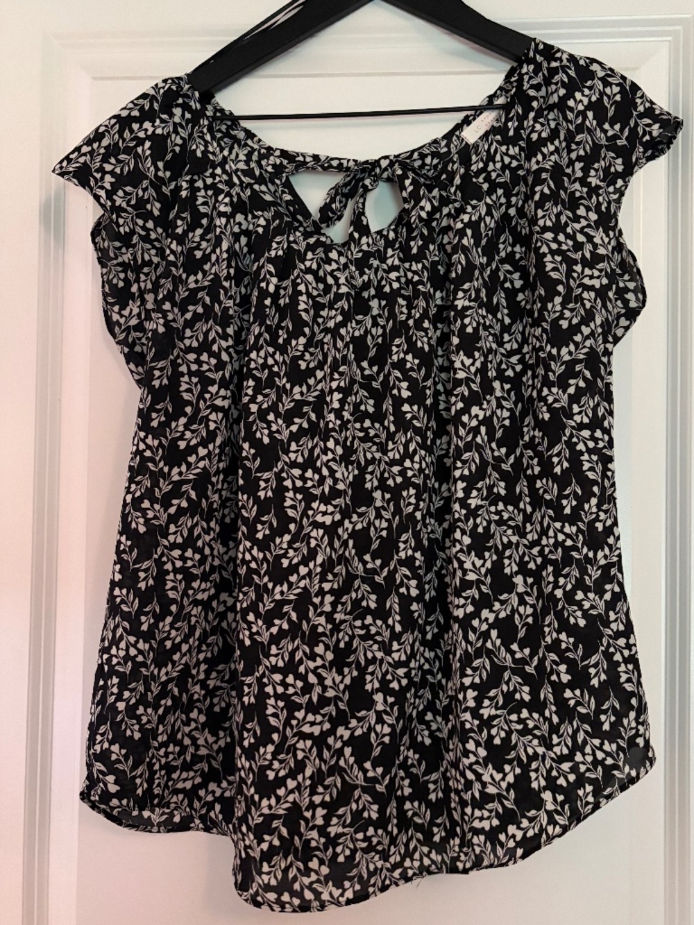 LC Lauren Conrad women’s medium top